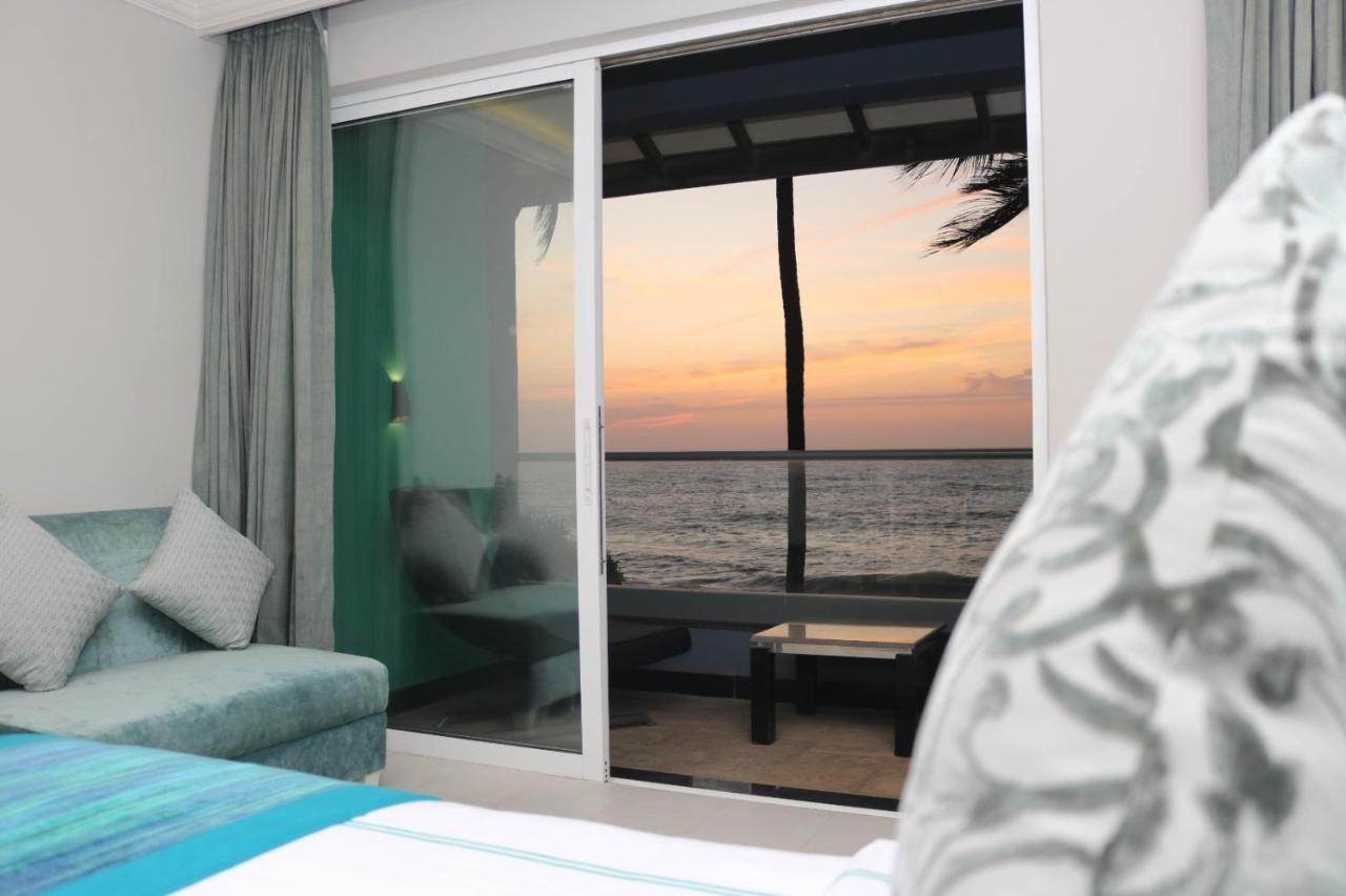 Hotel Earl'S Regent Negombo Exterior foto
